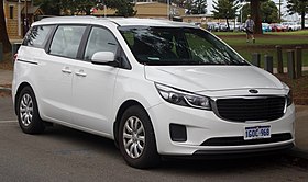 2018 Kia Carnival (YP MY18) S van (2018-10-01) 01.jpg